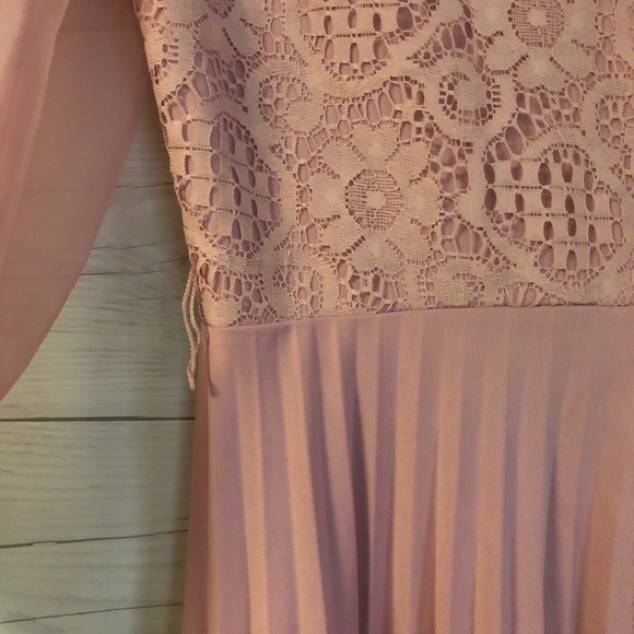 Vintage Lace A Line Dress Acordion Skirt Sleeve - Picture 8 of 8